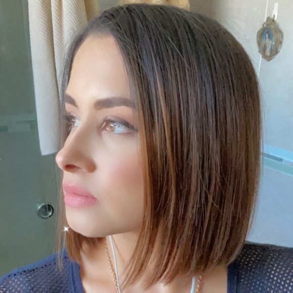 Meet your Posher, Julie - Picture 1 of 1